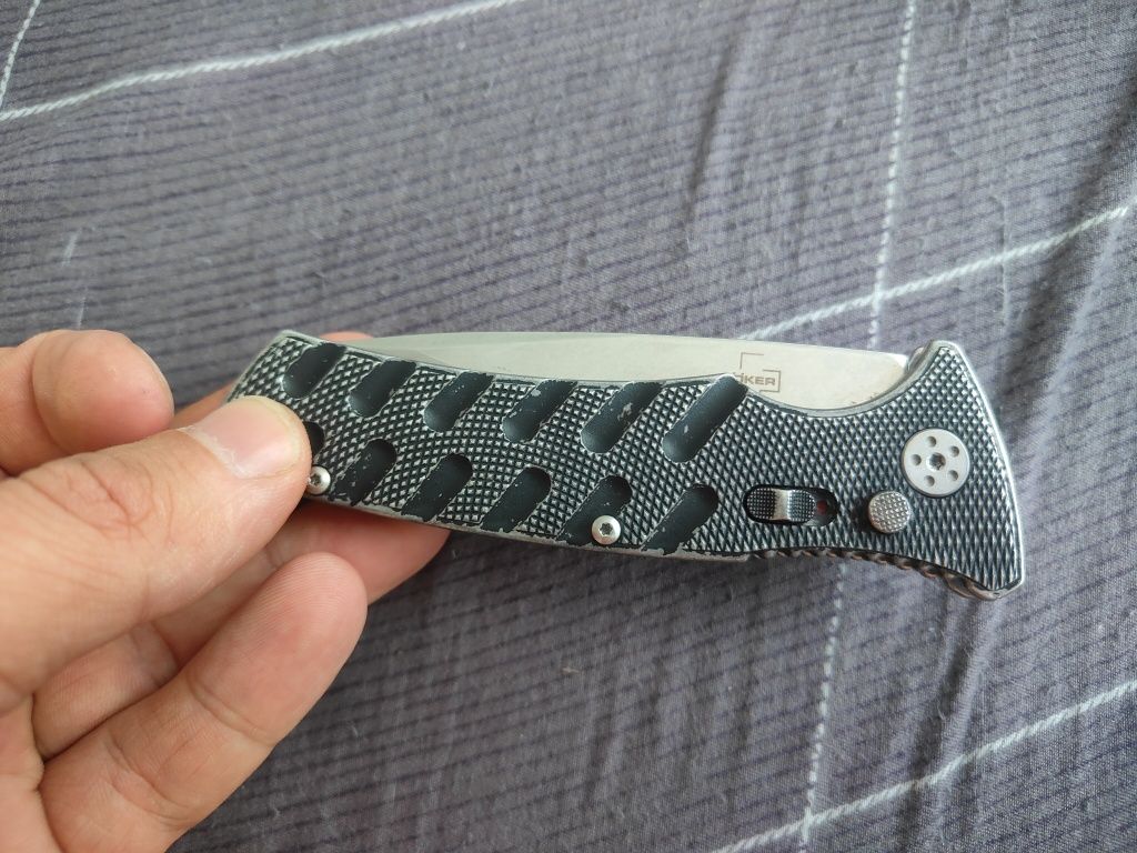 Boker plus strike