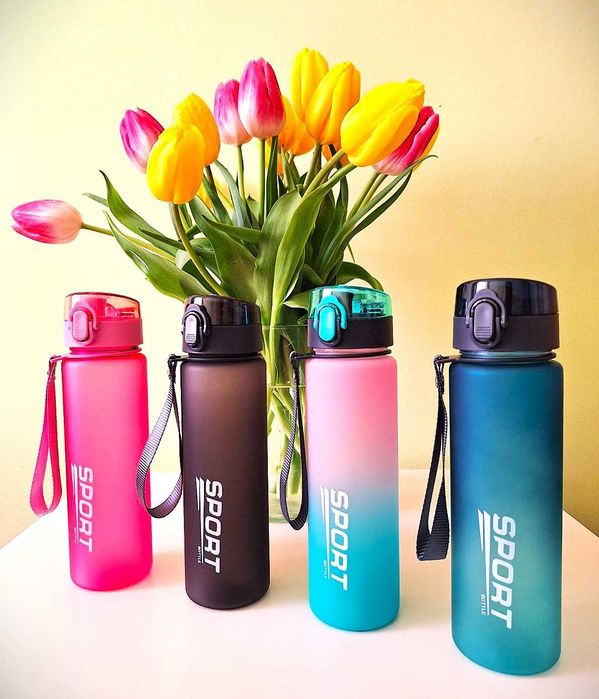 Sportowa butelka na wodę 560 ml plastikowa