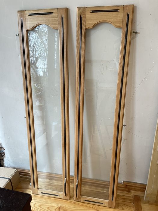 Drzwi do barku / kredensu