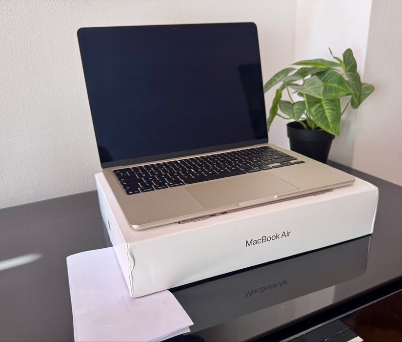 Pack Macbook M4 Air 256Gb semi novo com Ofertas.