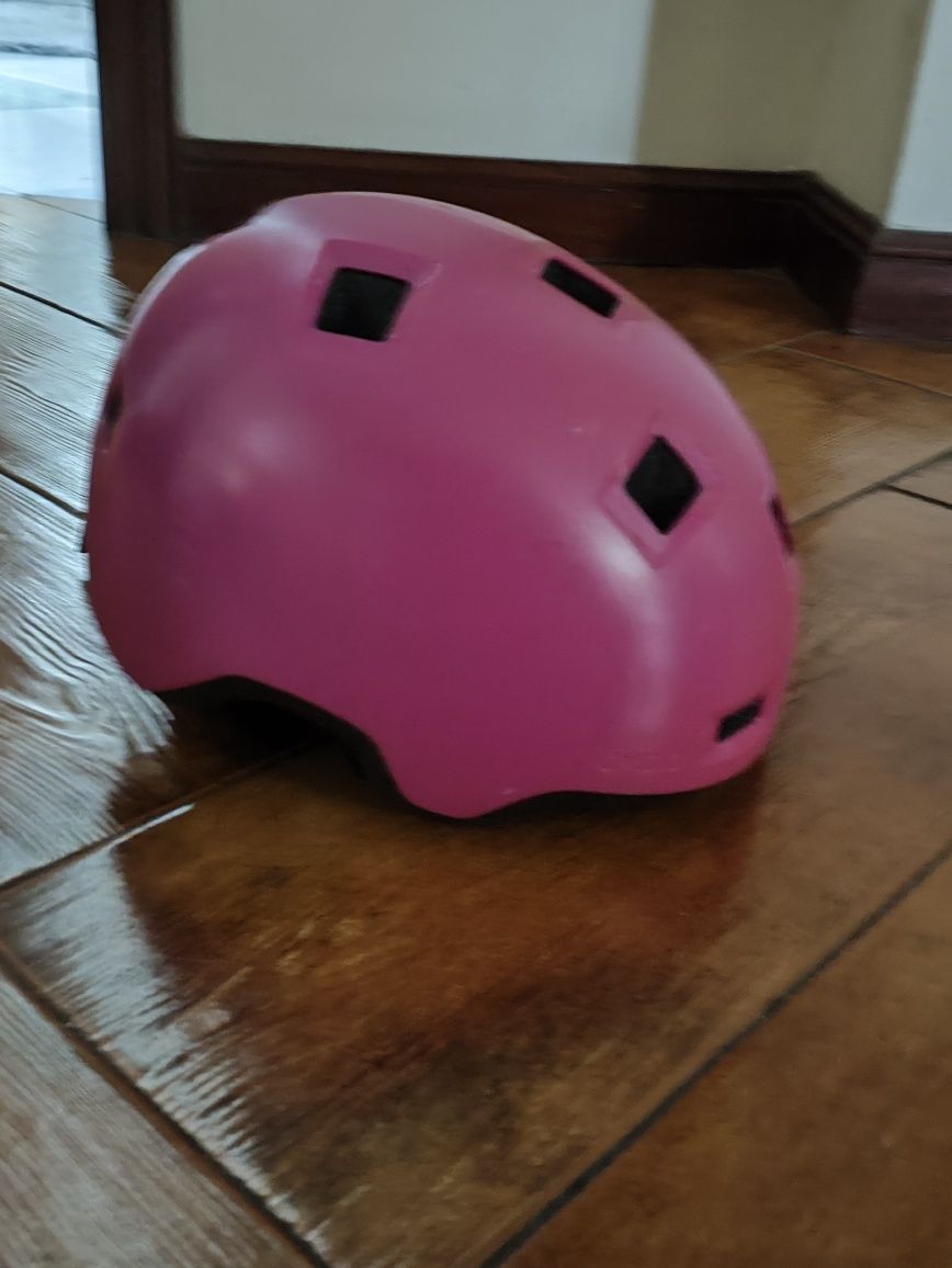 Patins em linha (Tamanho ajustável 34-37) + Capacete