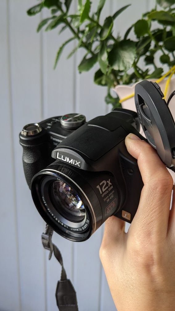 Panasonic Lumix DMC-FZ8 псевдозерковий цифровий