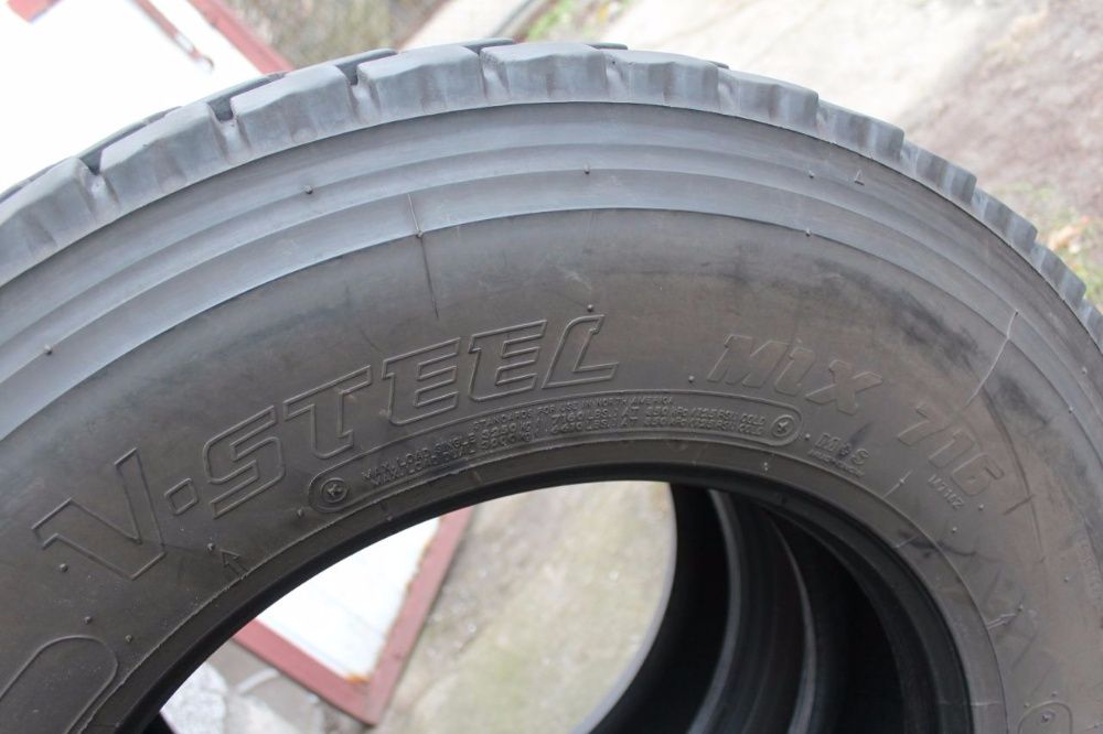 2x Bridgestone Mix 716 275/80R22,5 275 80 R22,5 14-15 mm