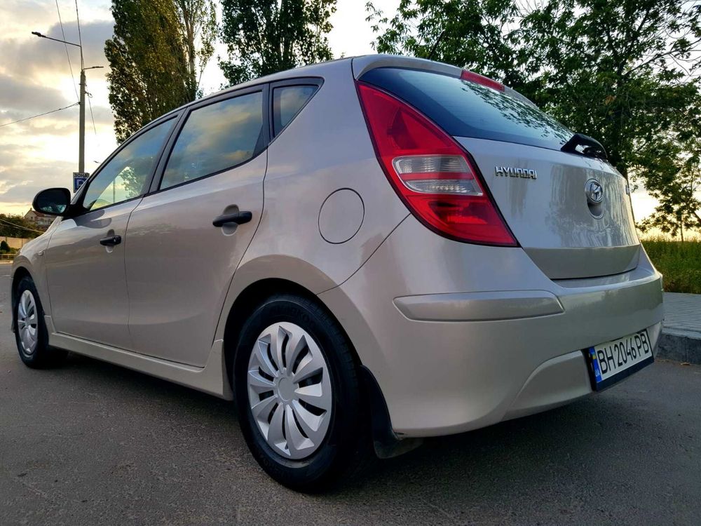 Хюндай i30 1.6 AVTOMAT в отличном состоянии