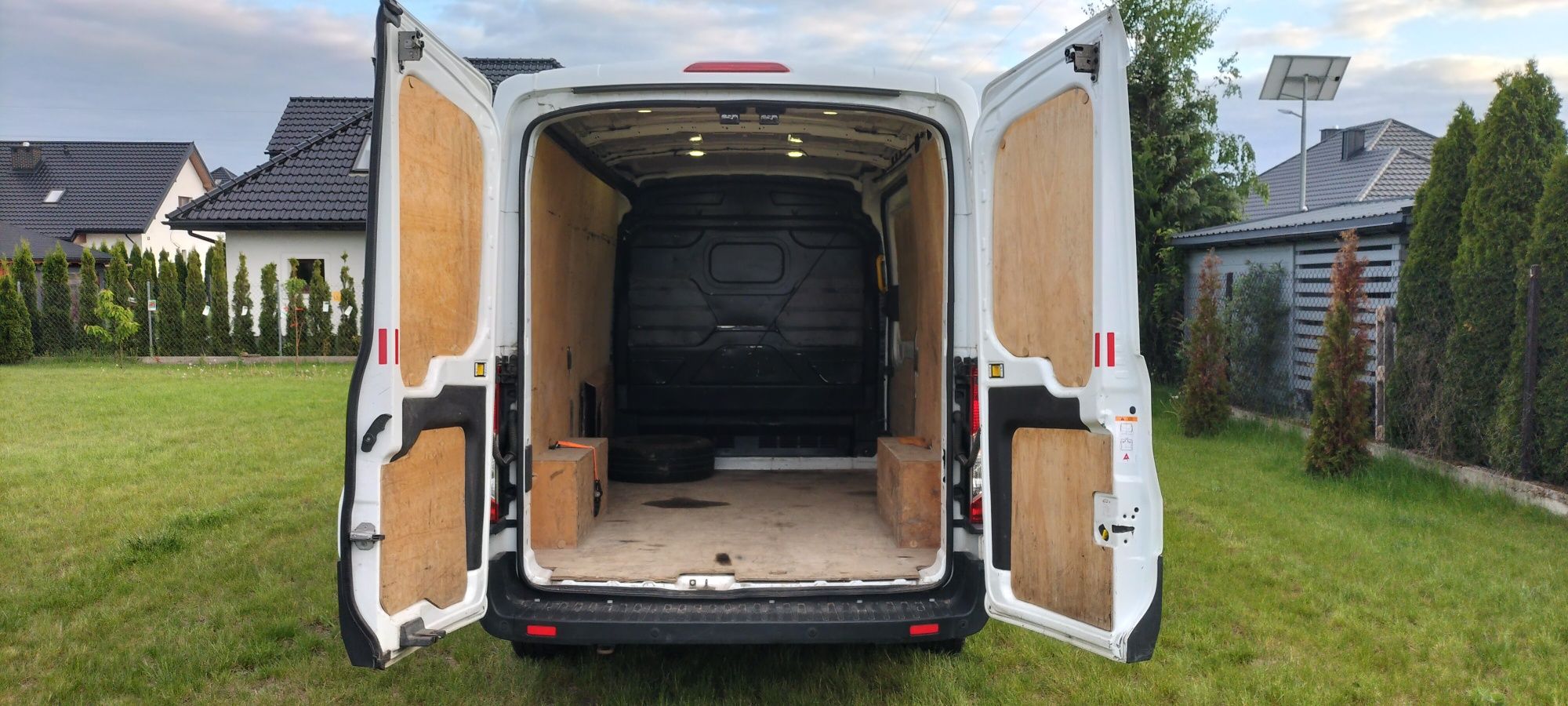 Ford Transit 2.0 TDCI 130KM 2016r L2H2 Zarej w PL Zamiana
