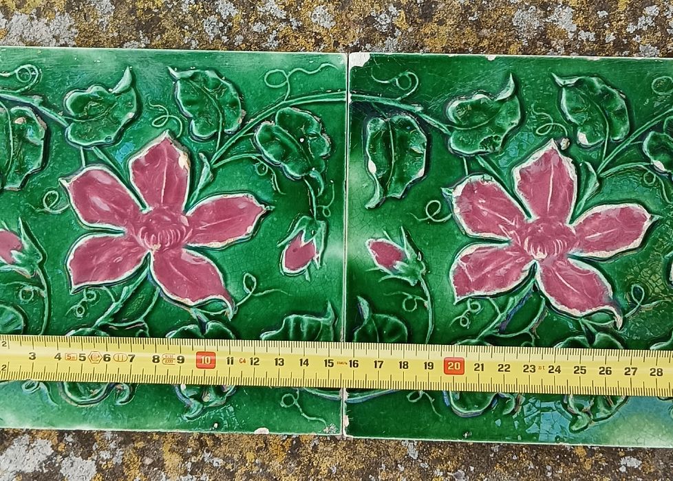 Duo de azulejos do início século xx