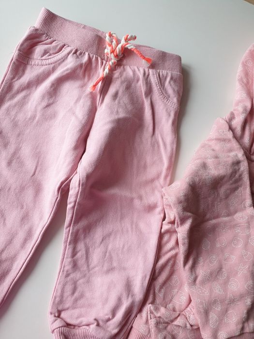 Różowy bawełniany dres r. 80 Cool Club Smyk antyczny róż wzór muszelki