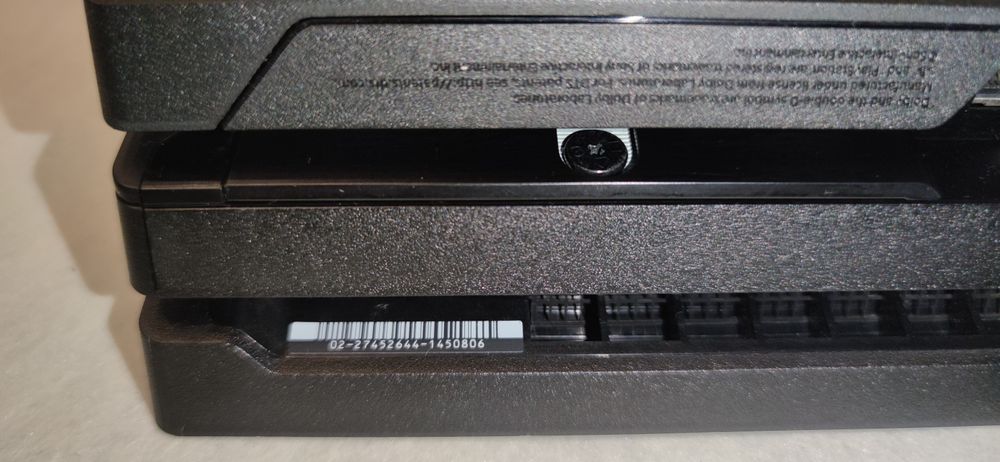 ПРОДАЖ PS4 Pro 1TB - Ідеальний Стан!