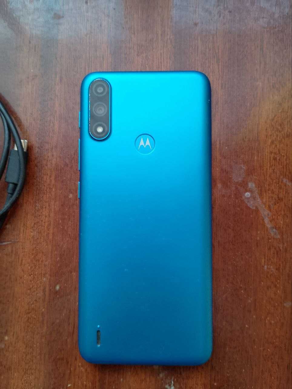 Motorola E7 Power 4/64 GB Tahiti Blue (синій)