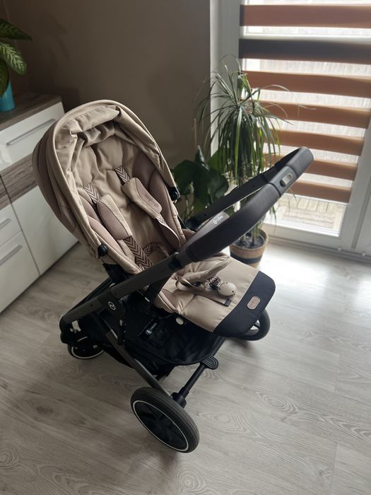 Cybex Balios S Lux 2024
