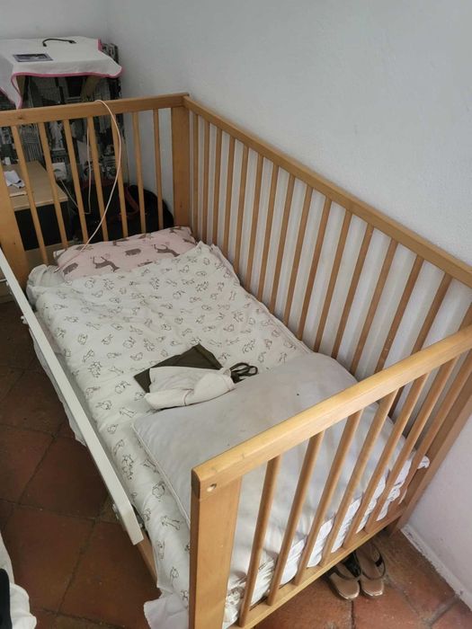 Berço de grades ikea