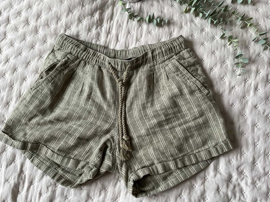 Zielone szorty w paski khaki krótkie spodenki M Esmara