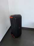 JBL Partybox 710 w idealnym stanie
