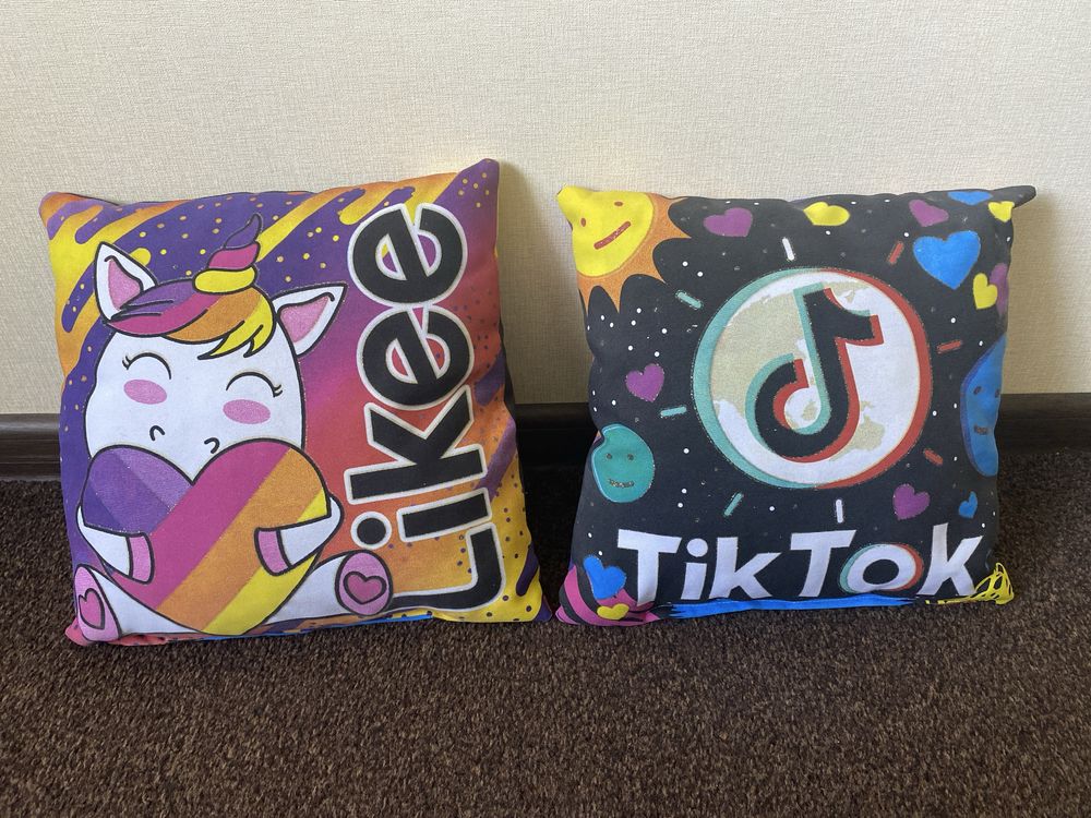Подушка “TIK TOK”