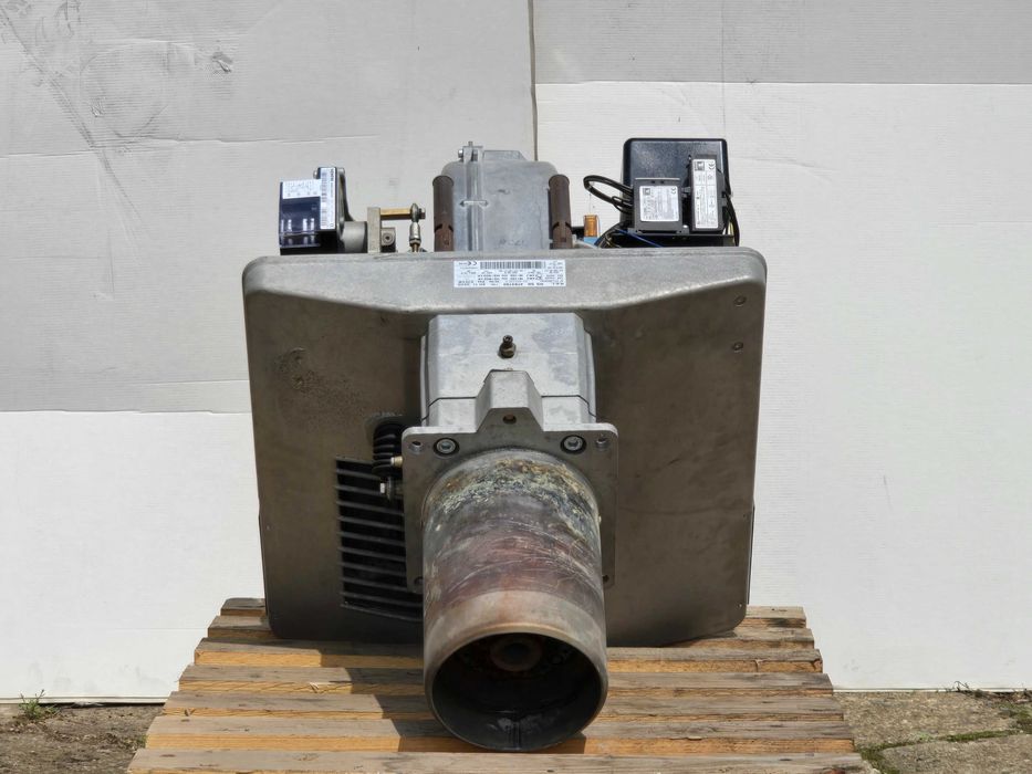 Riello palnik gazowy RS 50 moc 115-600kW 2 stopniowy do suszarni