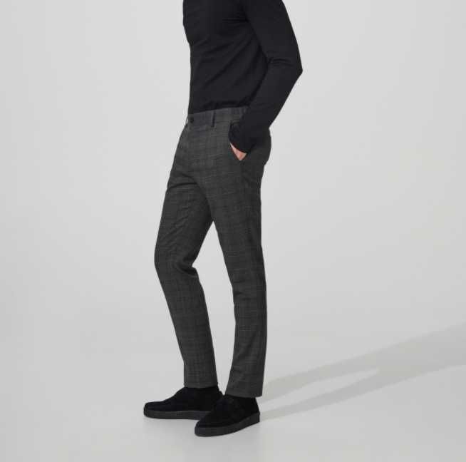 Spodnie męskie r  XS 44 cygaretki Reserved nowe metki