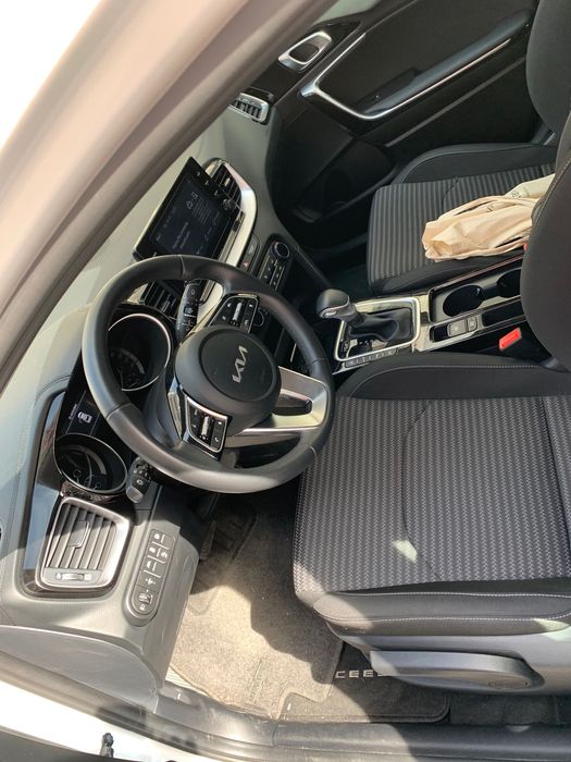 Kia xceed plug in, 2023, 8800km