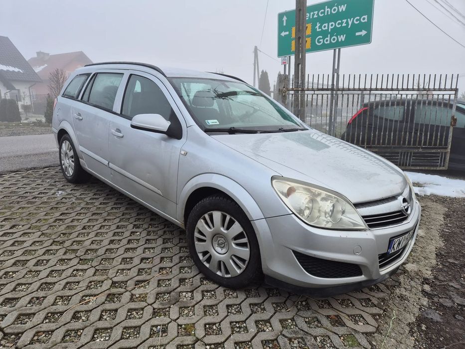 Opel Astra 1,6 BEN+ GAZ  dobry stan silnik nie pobiera oleju !!!