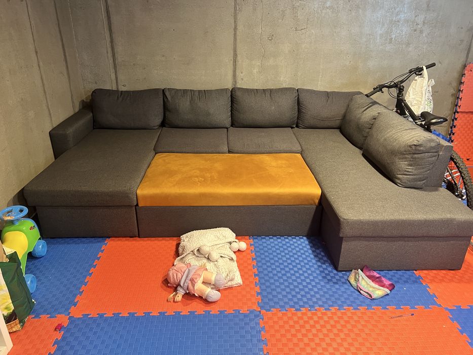 Sofa com dois chaise longue e arrumos