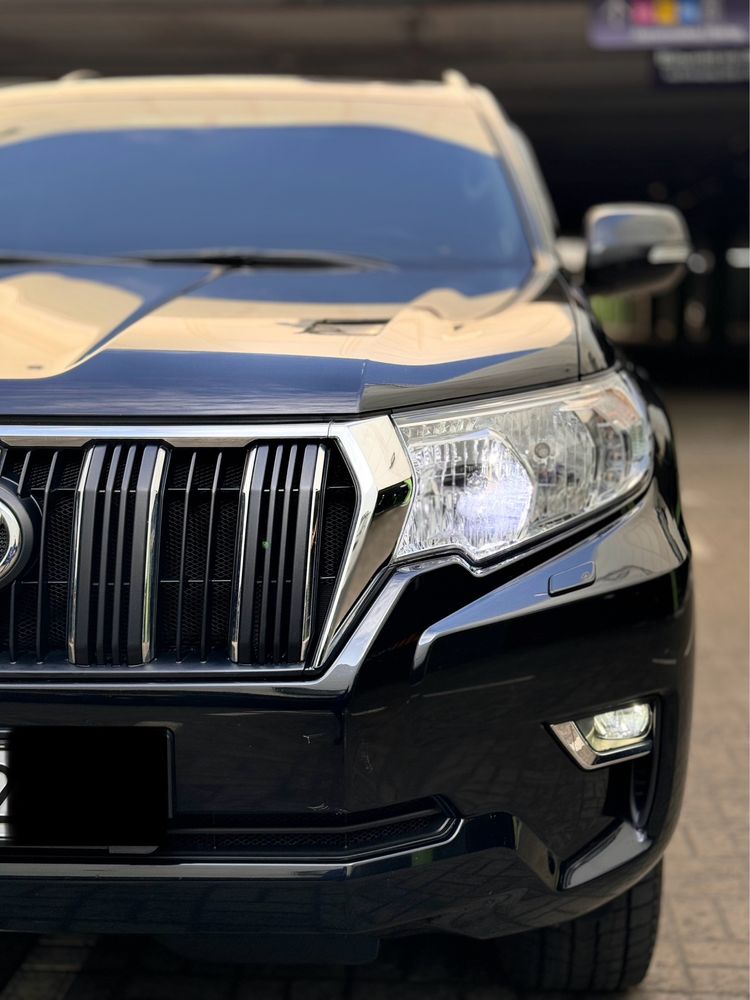 Toyota Land Cruiser Prado 2019poky 2.8TDI.