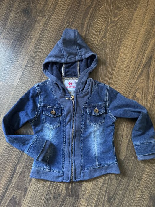 Продам дитячий одяг