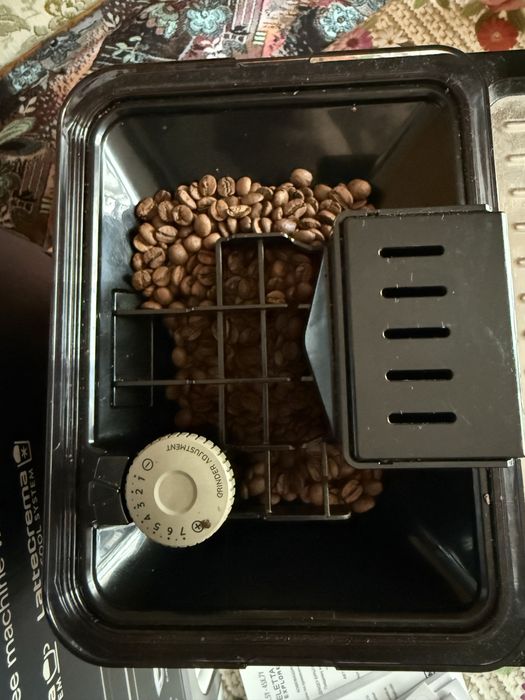 Ekspres DeLonghi Eletta Explore ECAM450.55S /bdb-stan/ + akcesoria