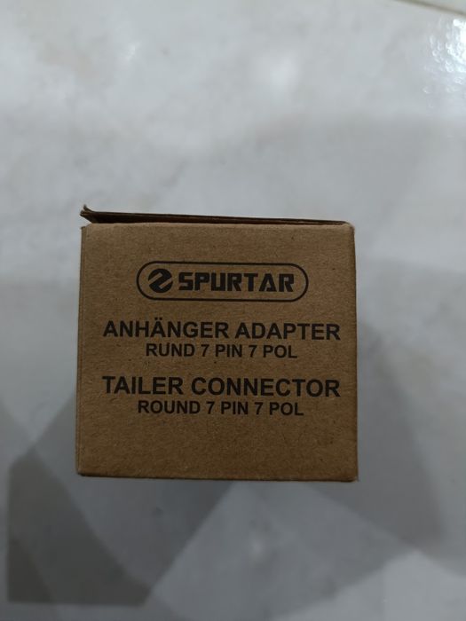 Adaptador de conector de reboque