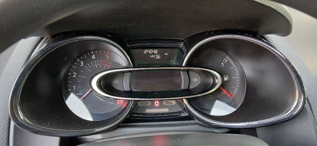 Clio 1.5 dci  90cv 2018 com 123.000 km
