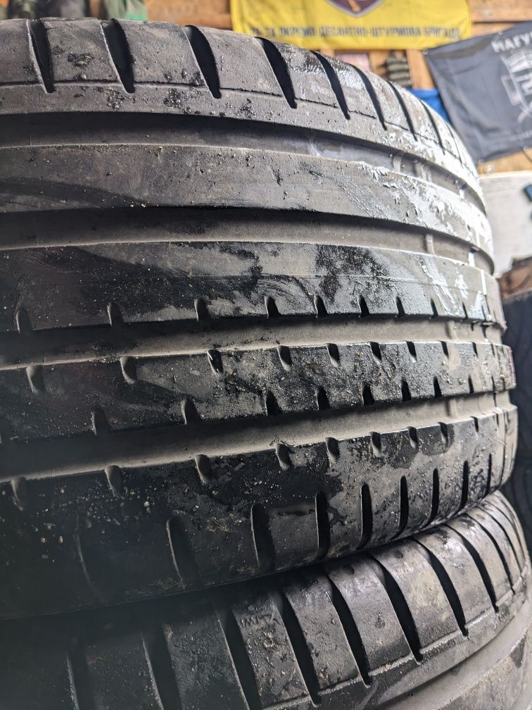 255/35R18 94Y Continental