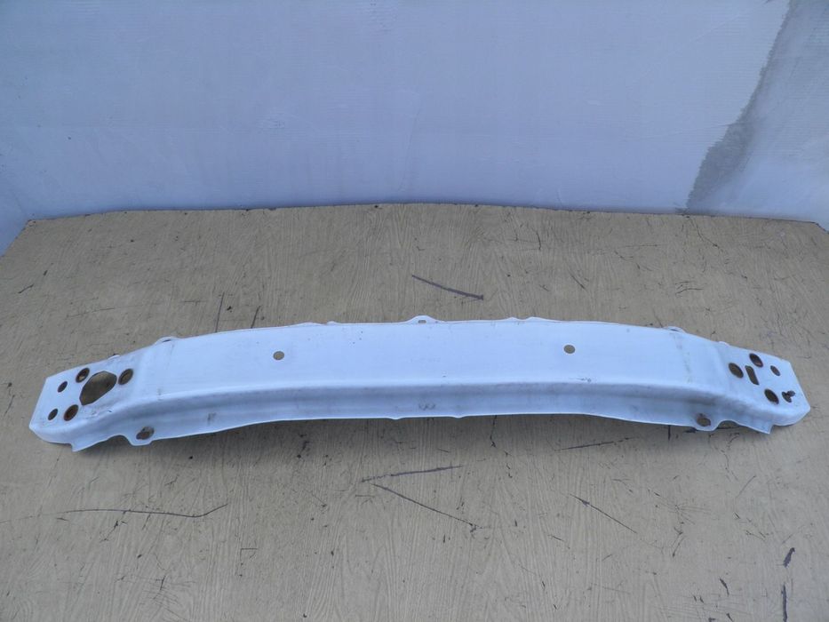 BELKA PRZEDNIA TOYOTA YARIS III LIFT BIAŁA