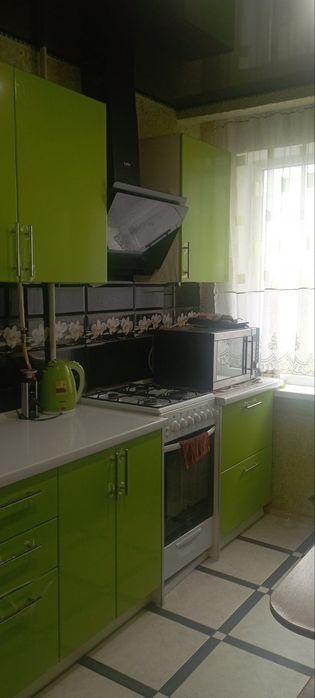 Продам 2х-комнатную квартиру+гараж на Кокчетавской