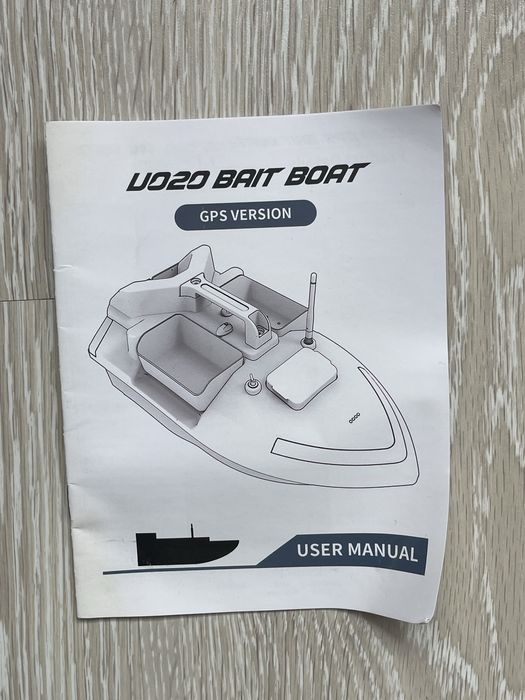 Продам карповий кораблик V020 Bait Boat GPS Version