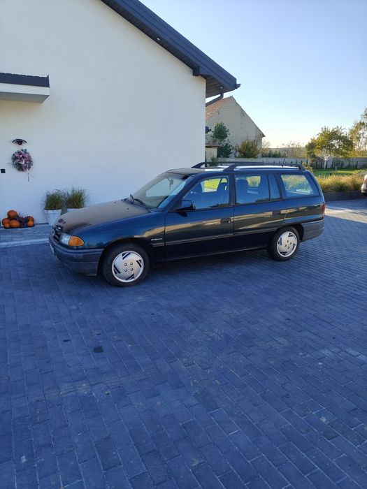 Opel Astra nowe opłaty 1,6 benzyna gaz LPG hak kombi