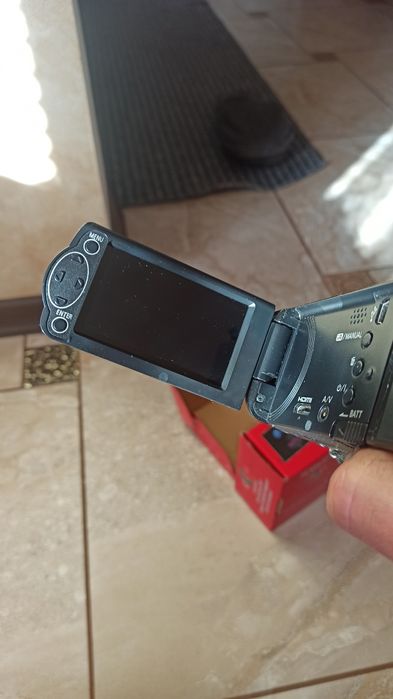 Видеокамера panasonic HC v110