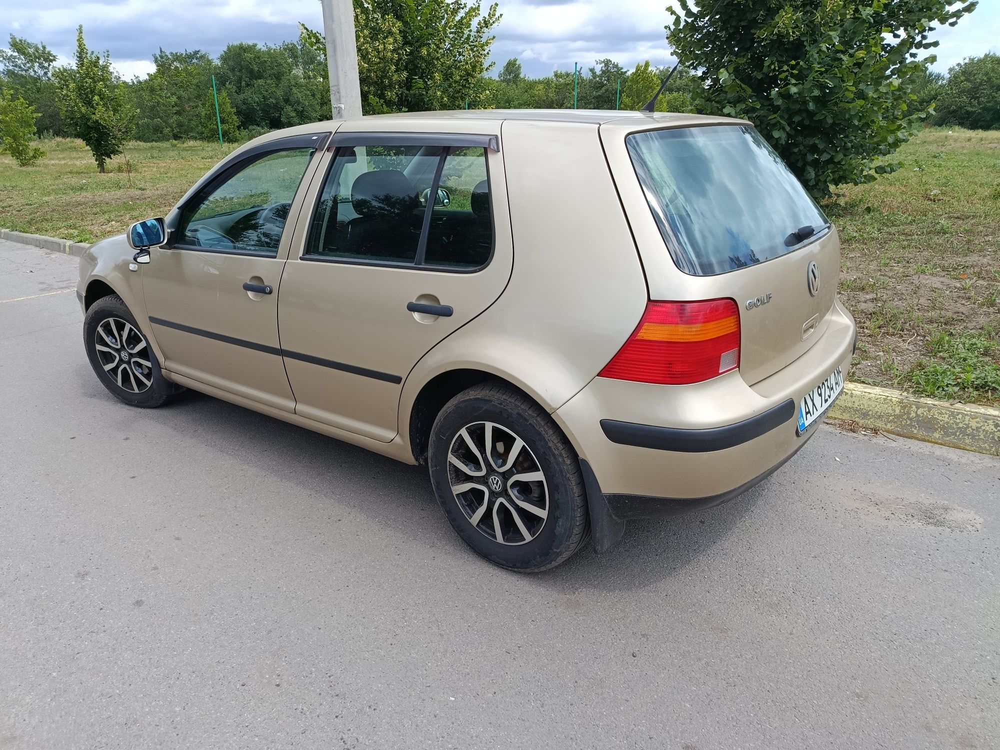 Volkswagen golf 4