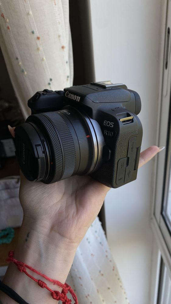 Canon EOS R10 + Objetiva RF-S 18-45mm