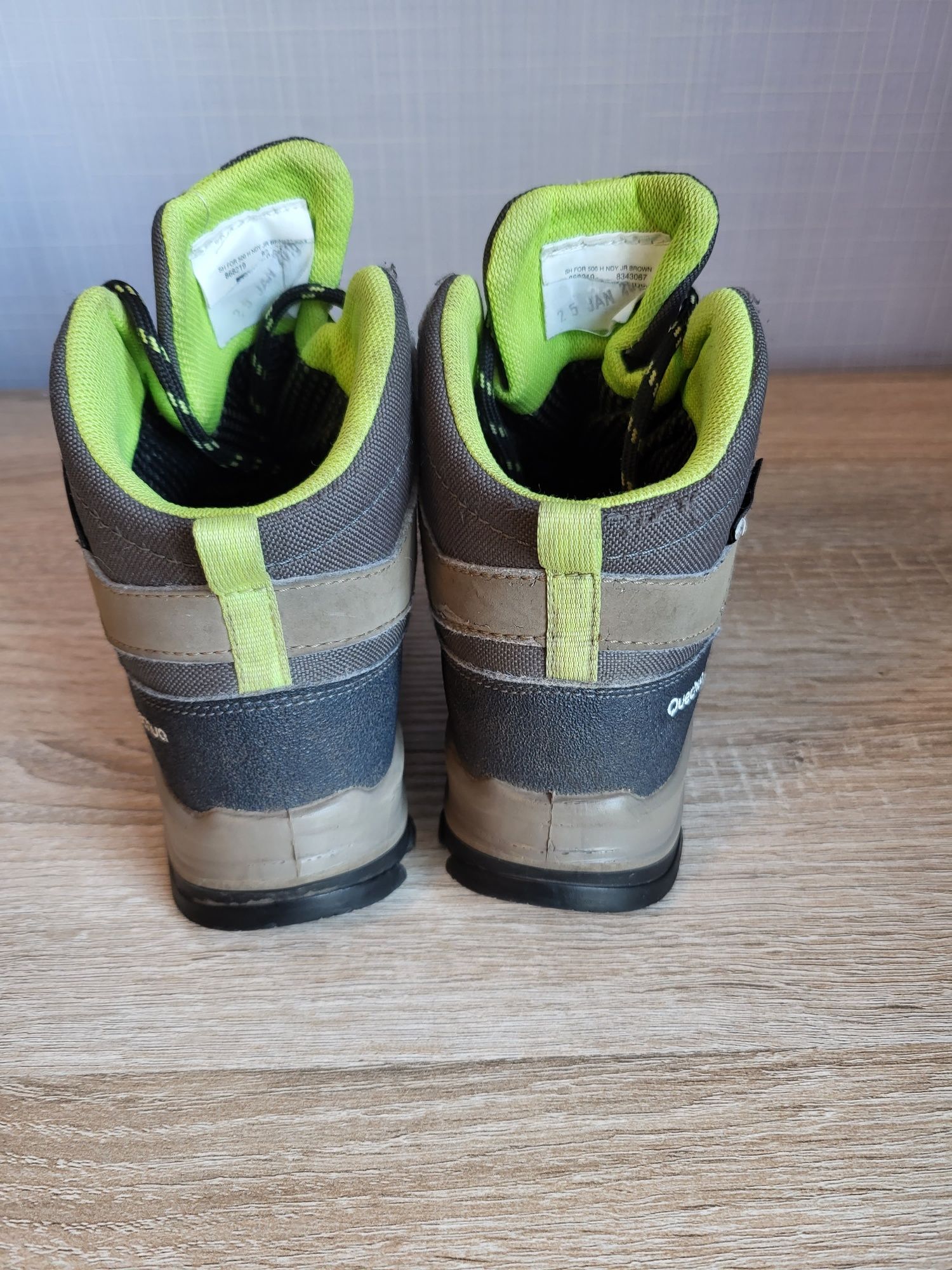 Продам дитячі черевики (ботинки) Decathlon Quechua розмір 33