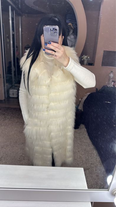 Royal furs італія шуба жилетка з полярної лисиці літня ціна