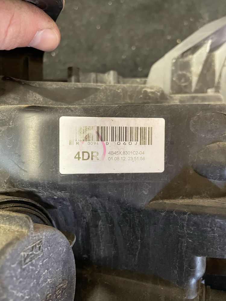 Передня фара ліва / права MITSUBISHI OUTLANDER 3, ксенон, 8301c2-04,
