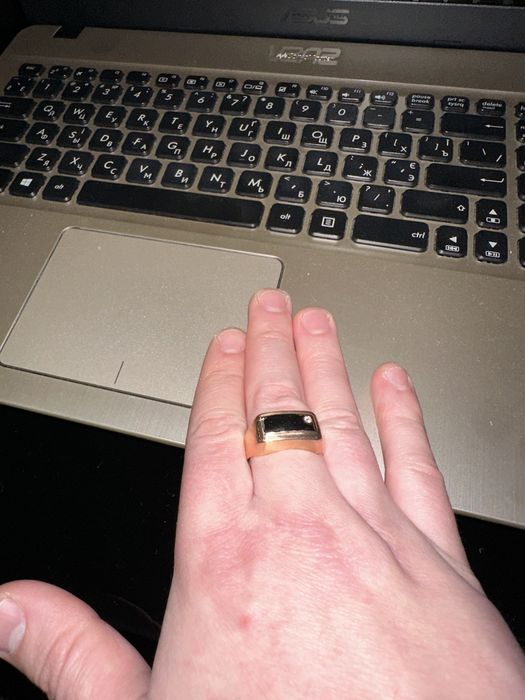 Продам золотую Печатку.4,71грамм.