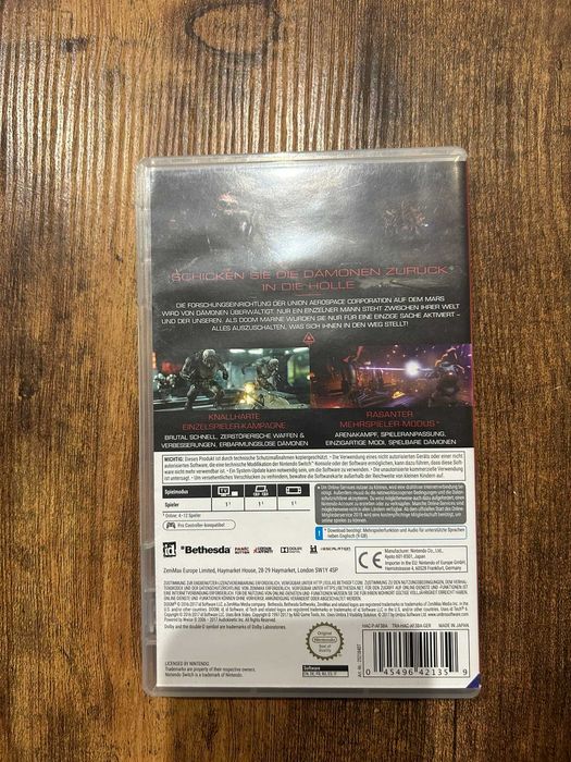 DOOM na nintendo switch w pudełku