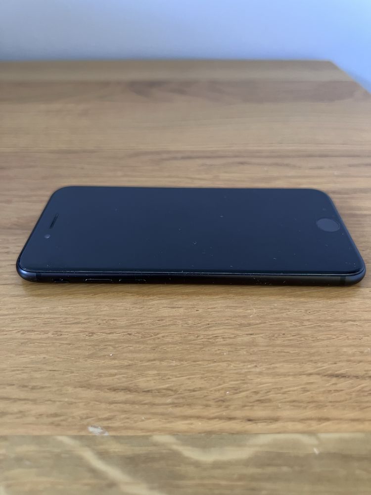 Iphone 7 128 gigabajtów