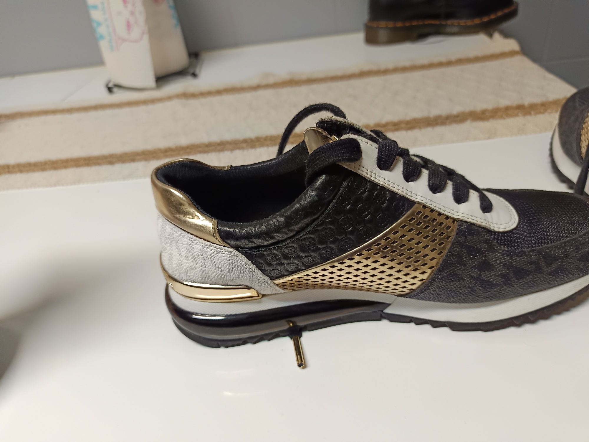 Tênis Michael kors