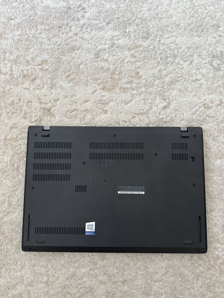 Lenovo thinkpad L490 i7-8565u 16ram 14”FHDips