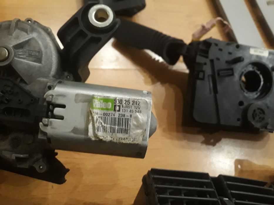 Запчасти Опель Зафира,Астра H,уплотнители на двери