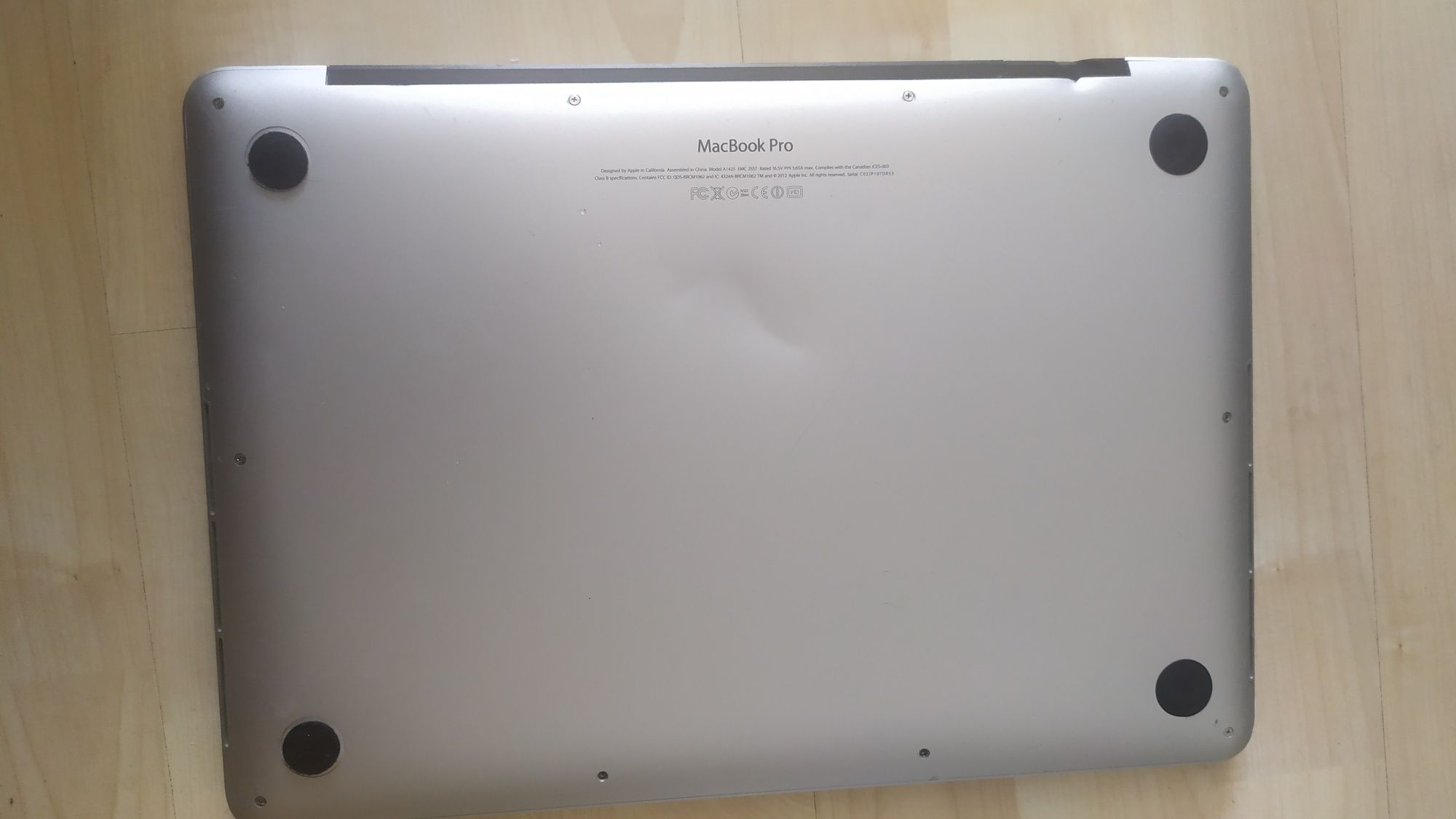 Macbook Pro  8GB SSD 128GB Retina