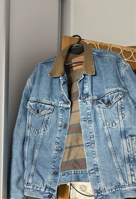 Kurtka typu trucker z podszewką z denimu i wełny marki Levi's