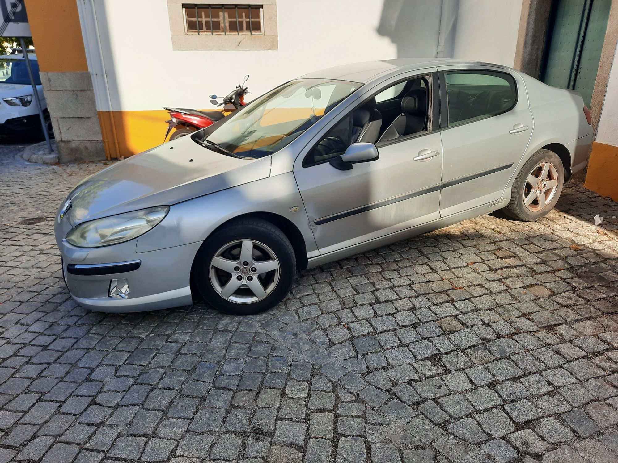 Peugeot 407 1.6 HDI ano 2006 muito bom de mecânica