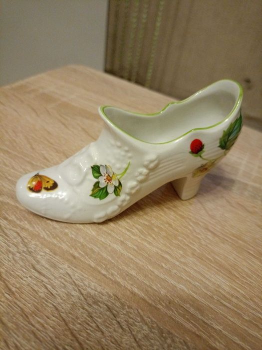 Порцелянова туфелька