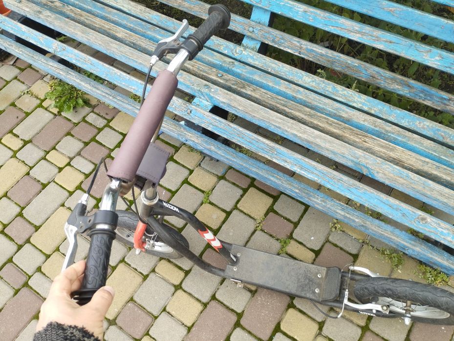 Самокат Чехия на надувных колесах